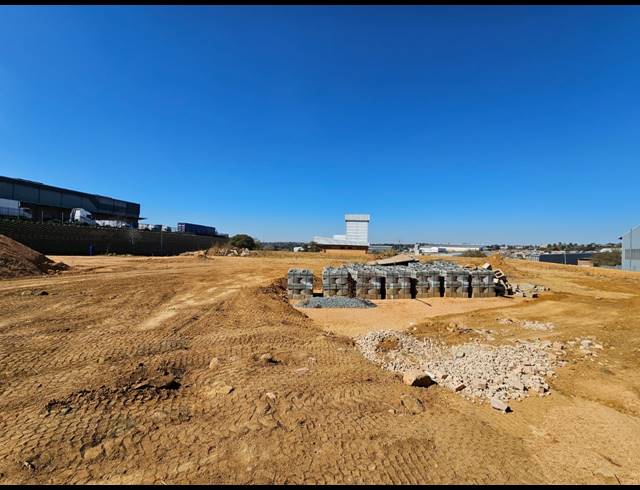 3,000M² WAREHOUSE TO LET IN COSMO BUSINESS PARK